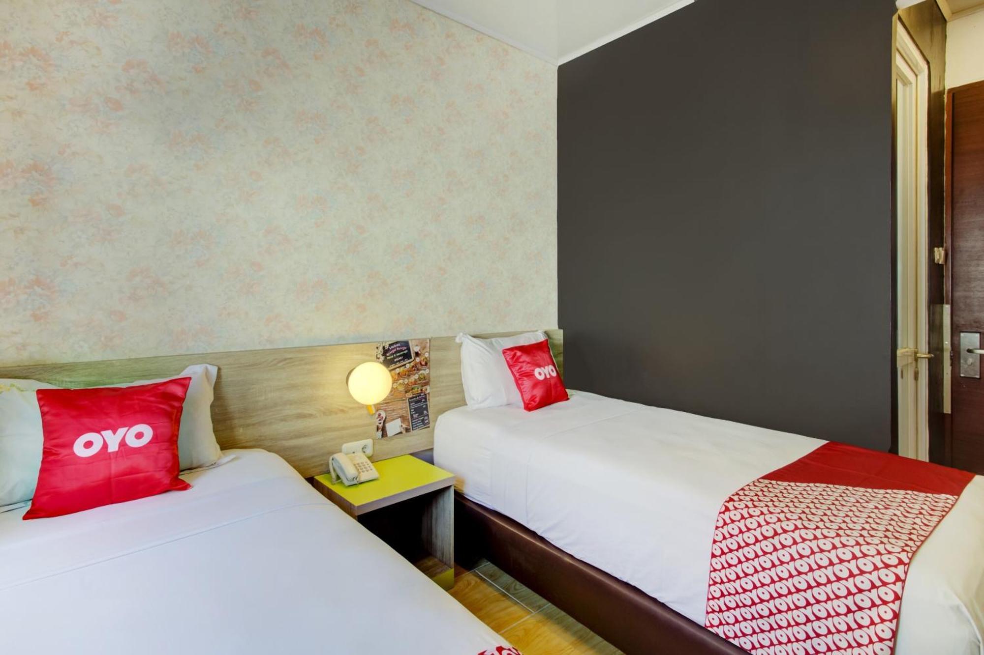 Hotel O Gambir Near Juanda Station Formerly Bunga Dahlia Yakarta Exterior foto